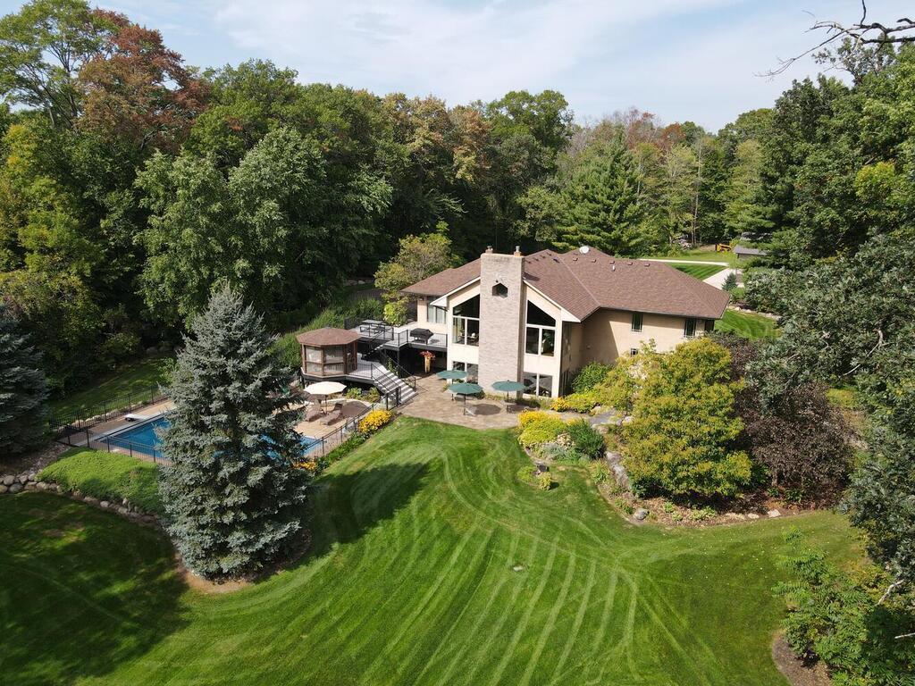 20025 Jeffrey Ave N Forest Lake MN 55025 USA-009-005-009-MLS_Size.jpg