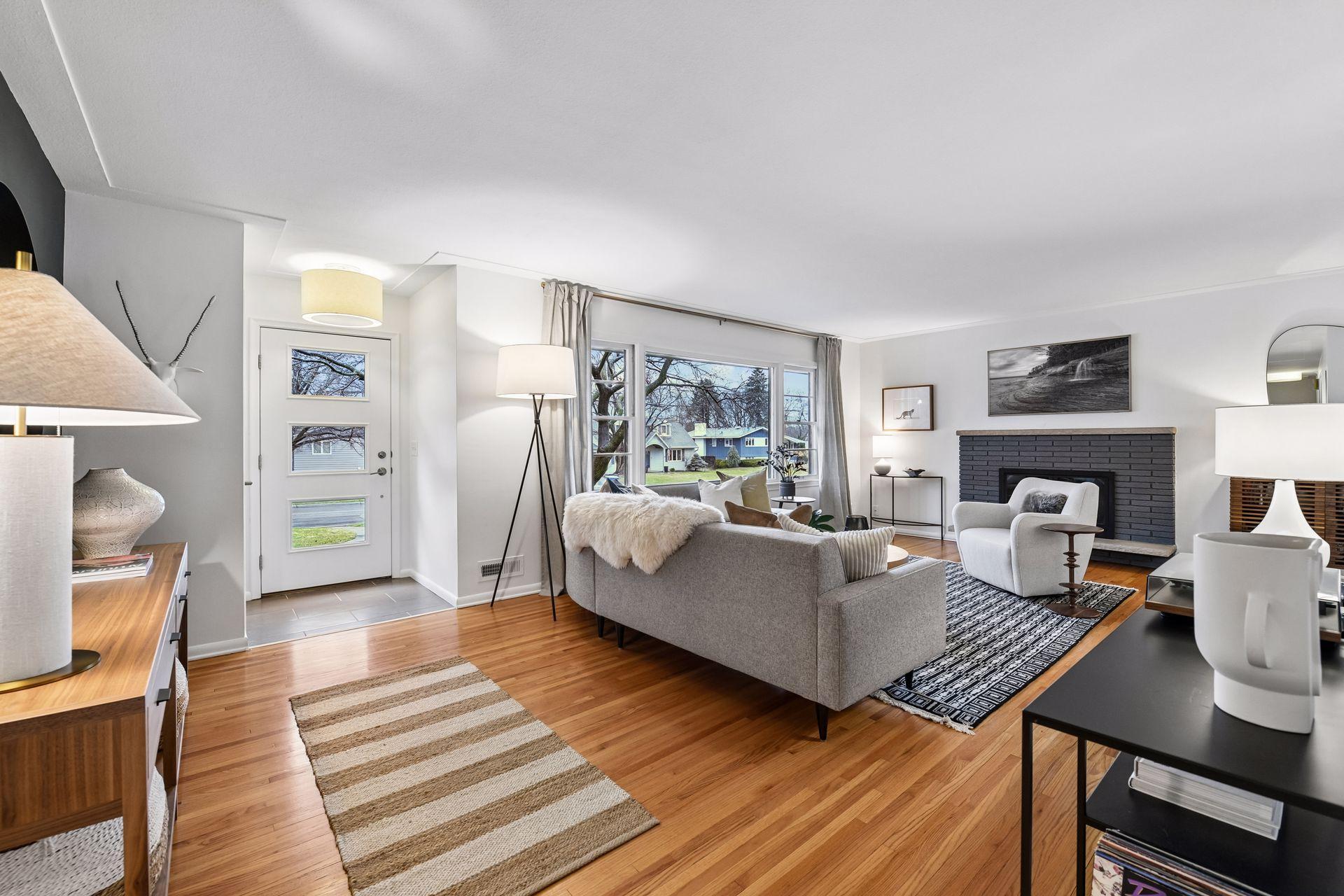 5121 Valley View Road - Spacecrafting - 0001.jpg