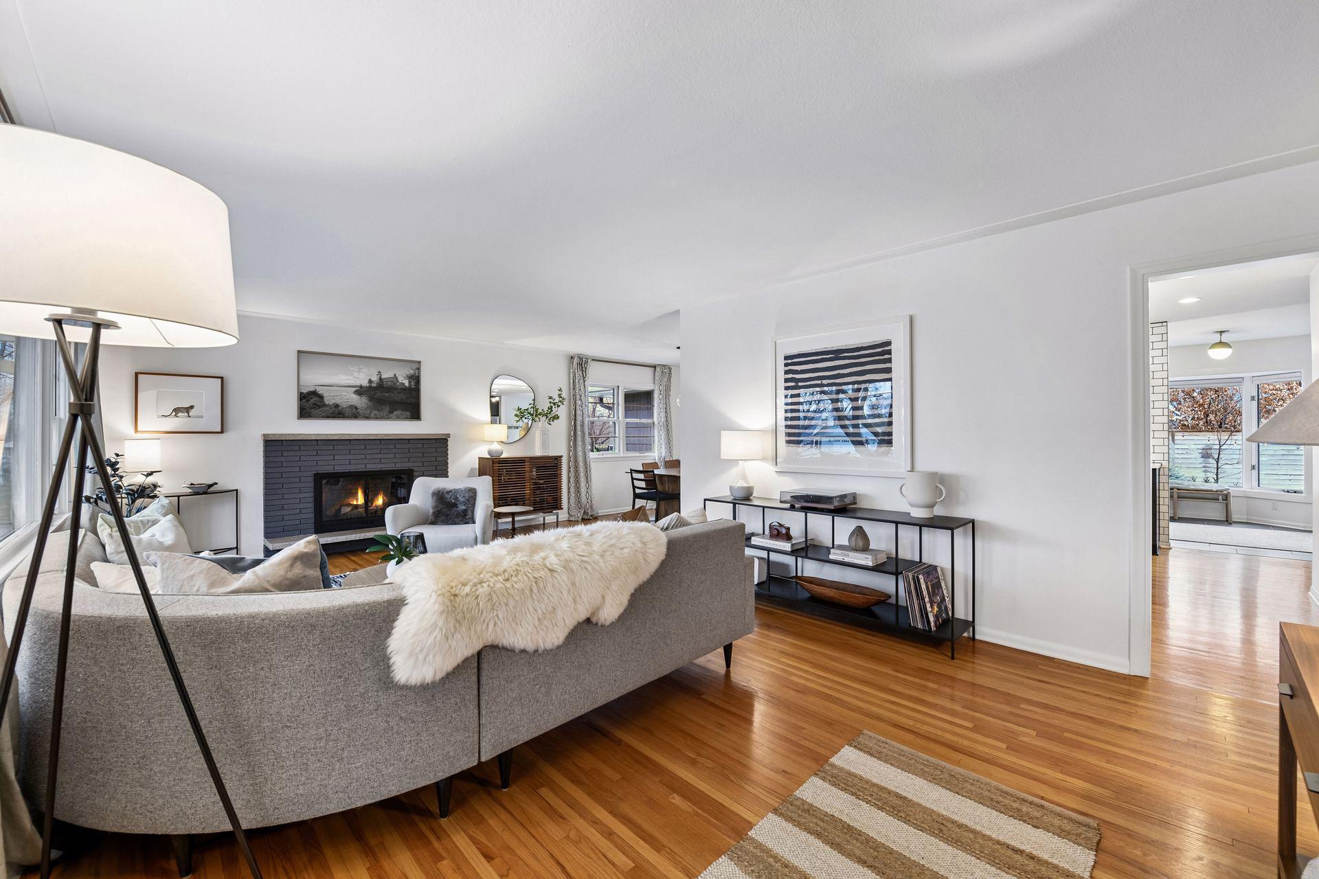 5121 Valley View Road - Spacecrafting - 0002.jpg