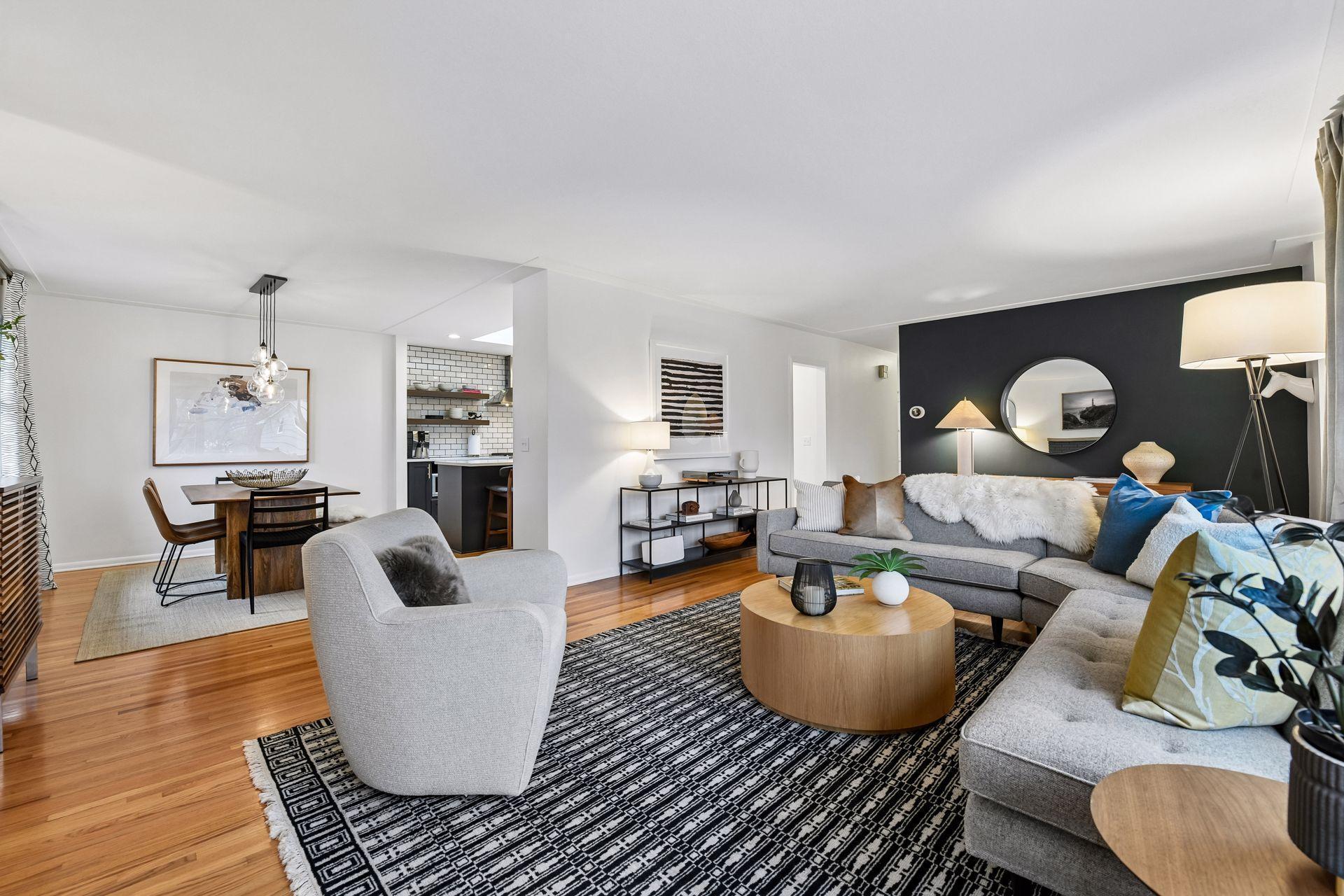 5121 Valley View Road - Spacecrafting - 0009.jpg