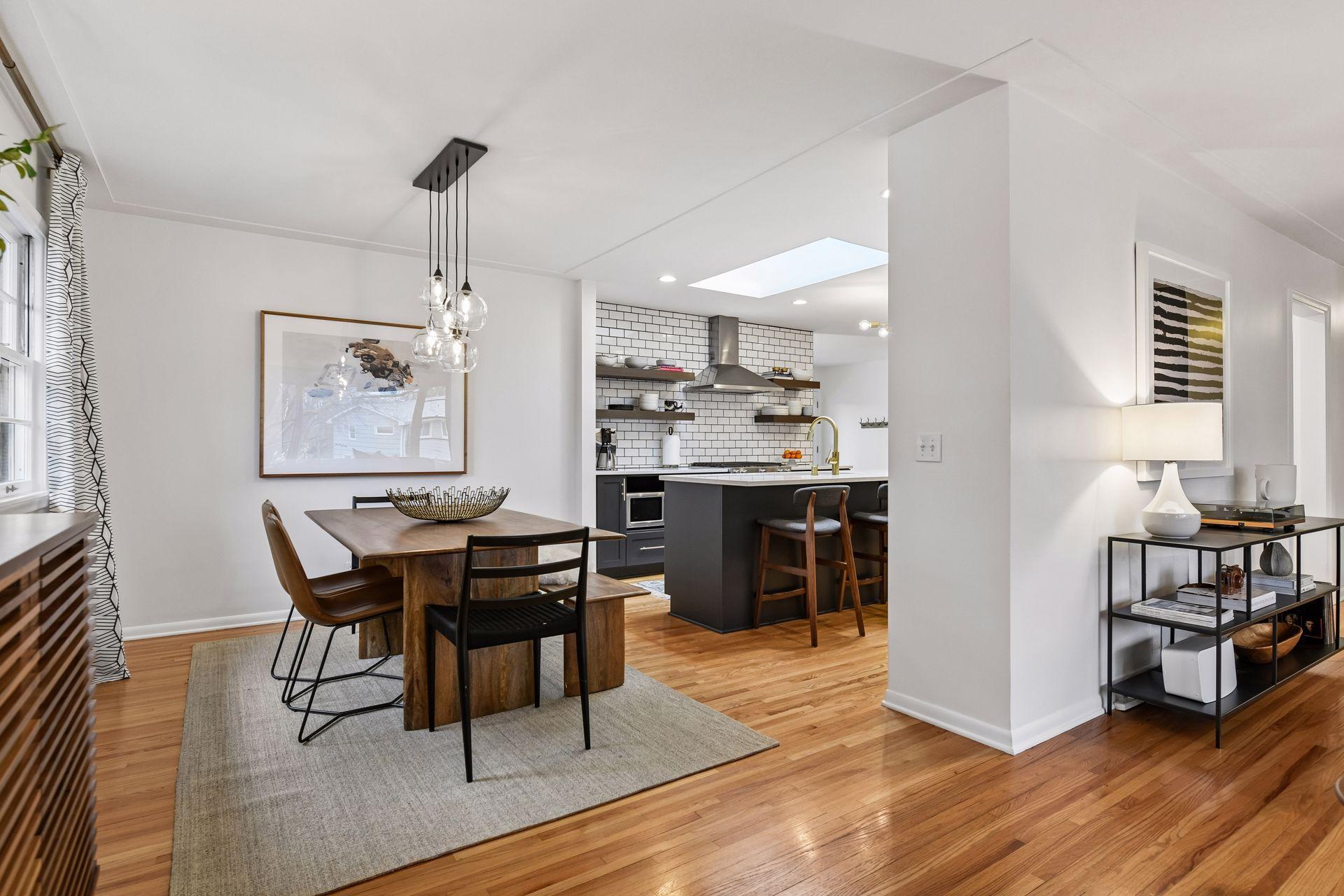 5121 Valley View Road - Spacecrafting - 0020.jpg