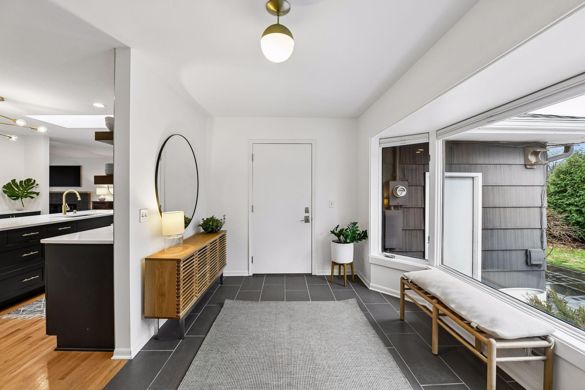 5121 Valley View Road - Spacecrafting - 0025.jpg