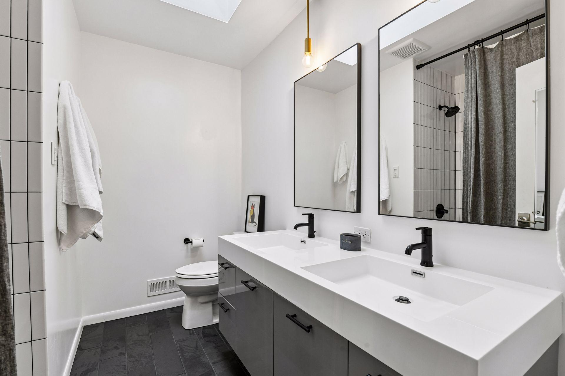 5121 Valley View Road - Spacecrafting - 0038.jpg