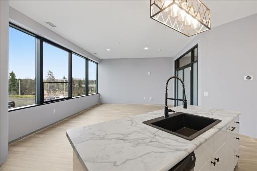 Efficient Open Kitchen â Seamless Connection to Living Area