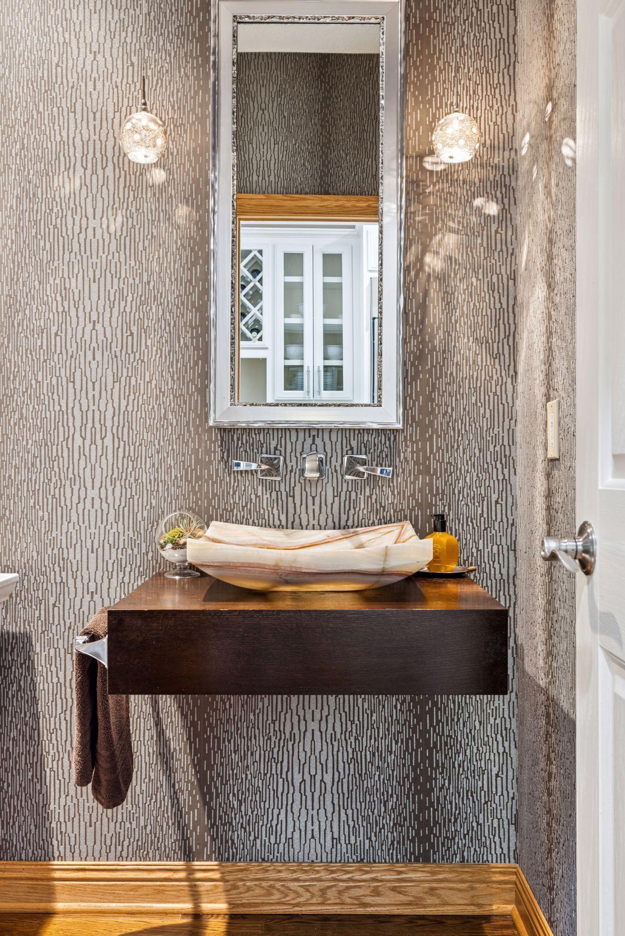 designer main level power room