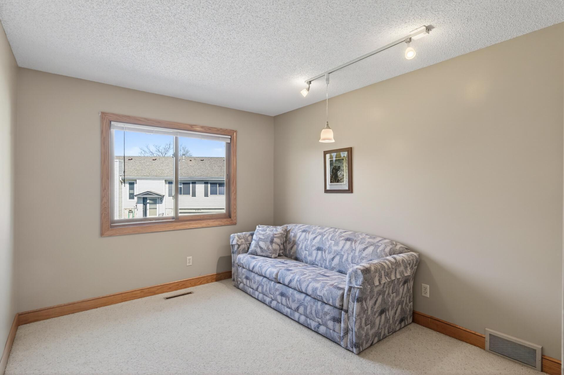 Bed 2 on upper level