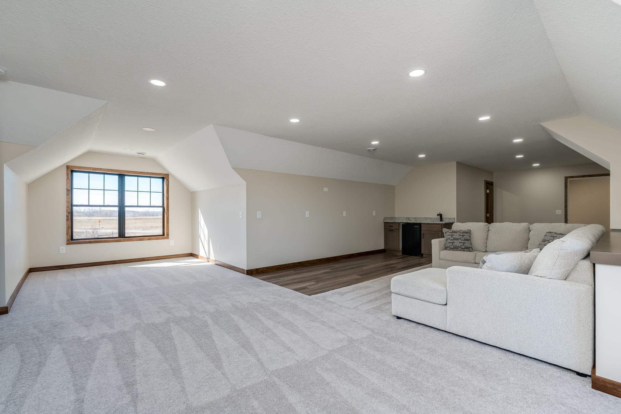 4051 Clearwater Trail, Lonsdale, MN 55046