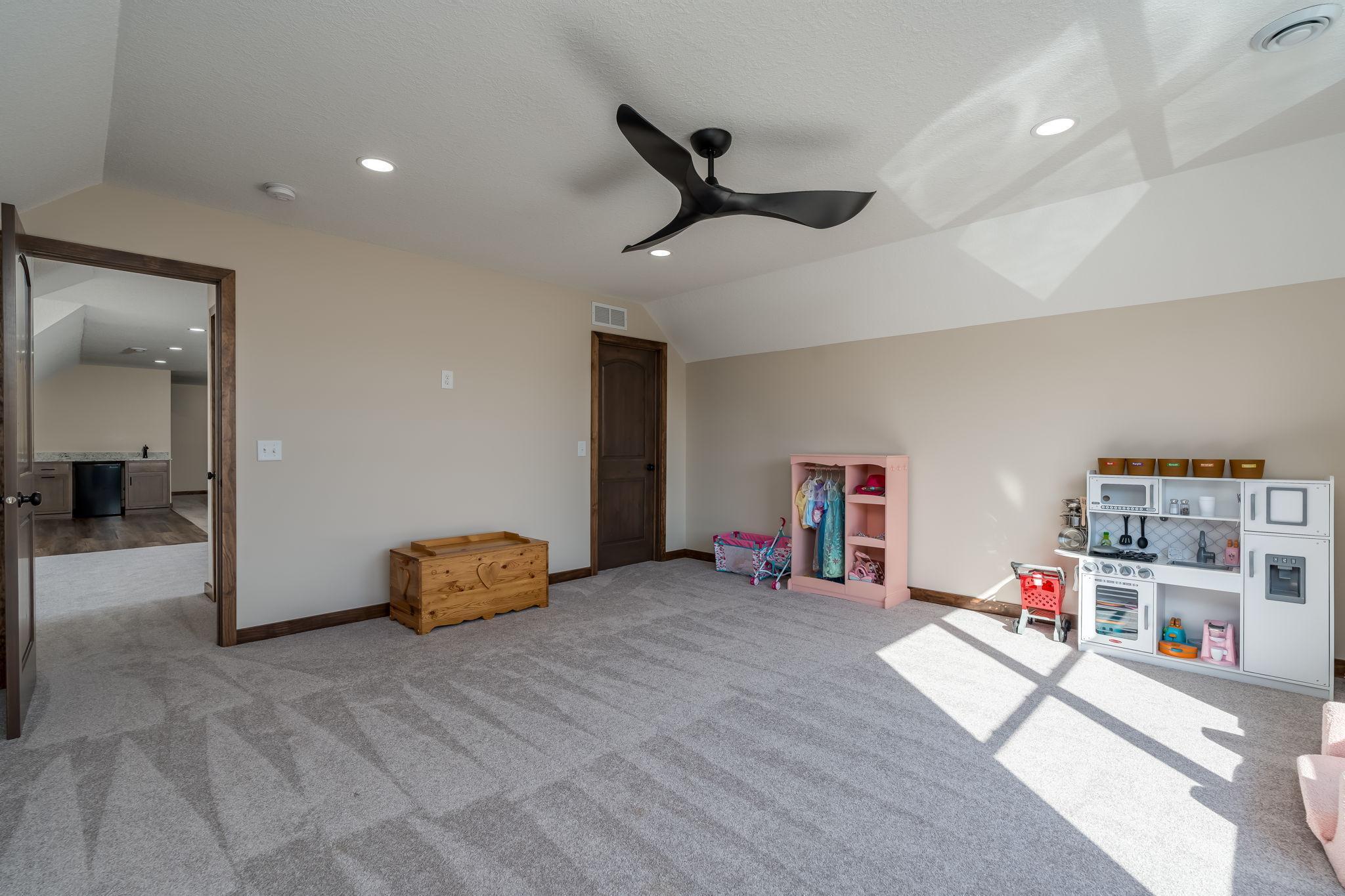 4051 Clearwater Trail, Lonsdale, MN 55046