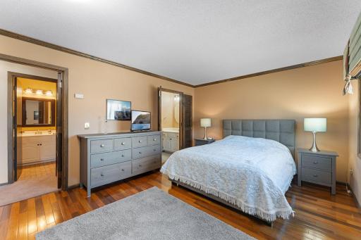 8119 Lower 129th Court, Saint Paul, MN 55124