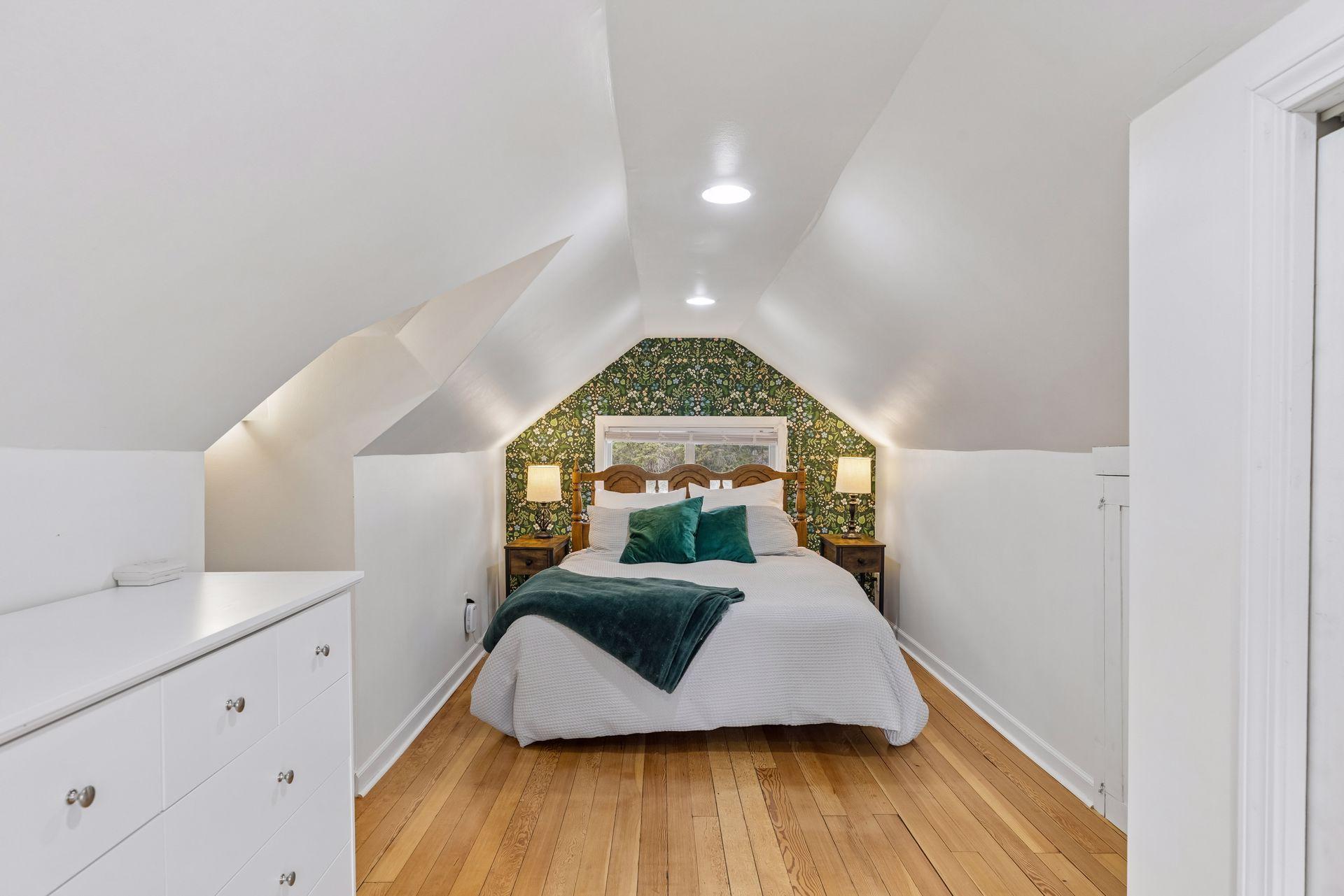 1 of 2 upper level beds