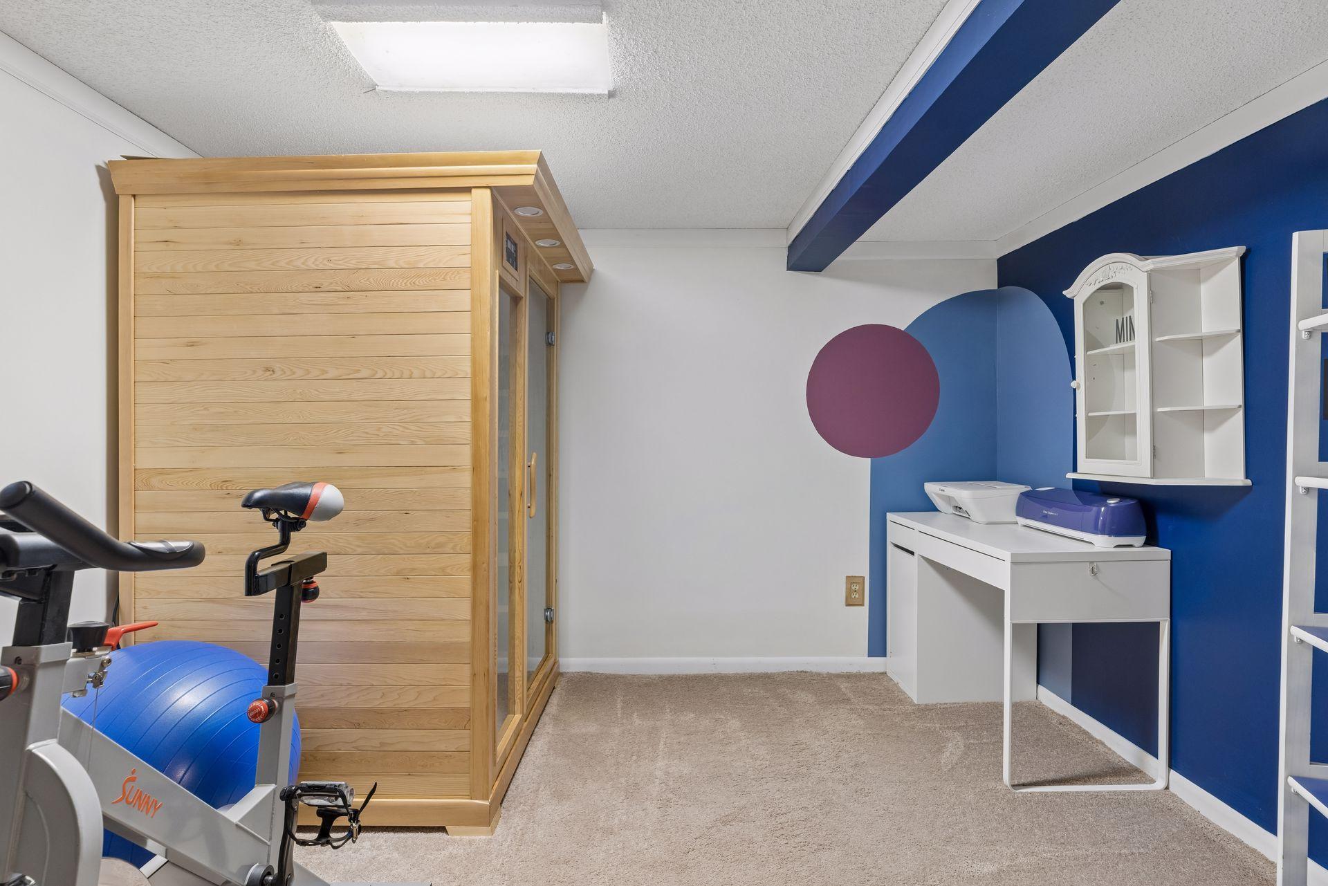 Additional flex room in lower level