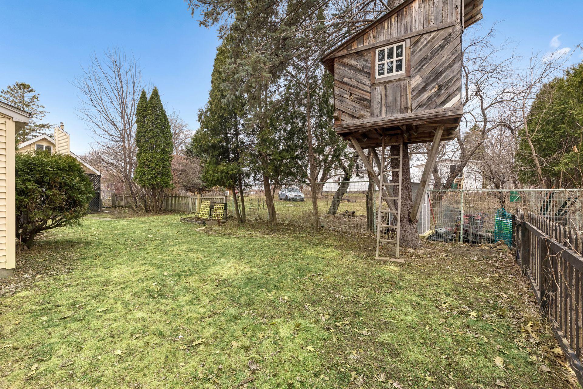 Who doesn't want a tree house?:)