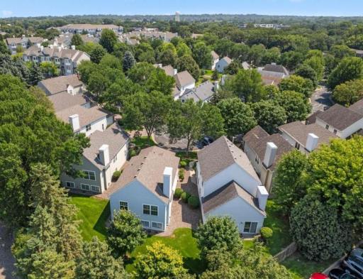 Conveniently located near Rice Creek Regional trails, Springbrook nature center, Lifetime Fitness, Moore Lake, schools, parks and quick access to the Twin Cities!