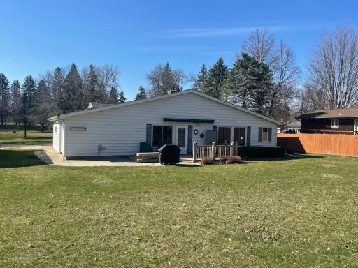 207 E Hollett Street, Tracy, MN 56175