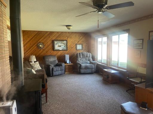 207 E Hollett Street, Tracy, MN 56175