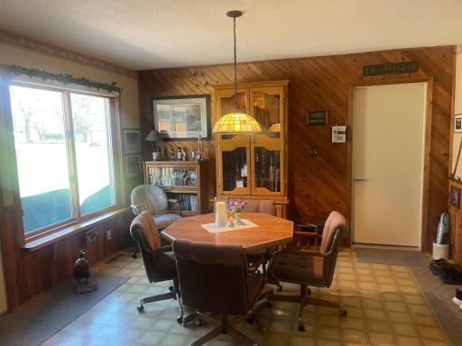 207 E Hollett Street, Tracy, MN 56175