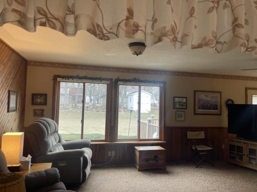207 E Hollett Street, Tracy, MN 56175
