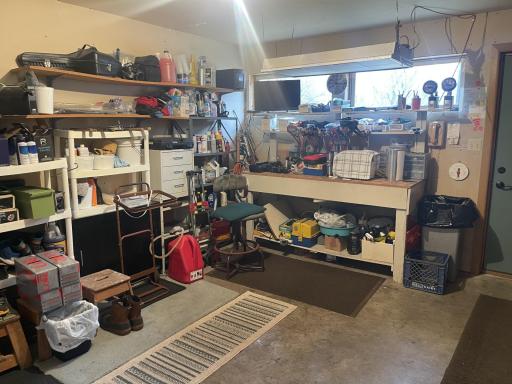 207 E Hollett Street, Tracy, MN 56175
