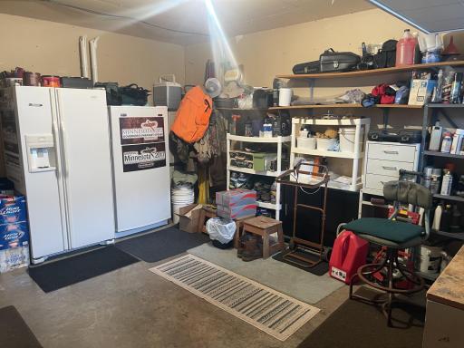 207 E Hollett Street, Tracy, MN 56175