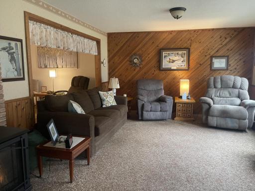207 E Hollett Street, Tracy, MN 56175