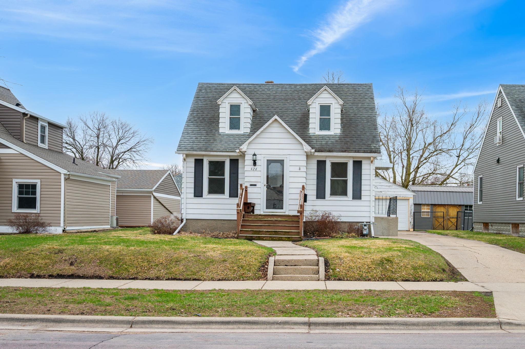 426 Webster St Fairmont MN-1.jpg