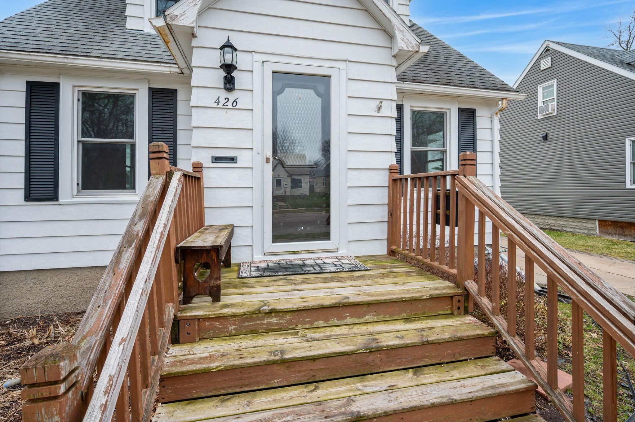 426 Webster St Fairmont MN-4.jpg