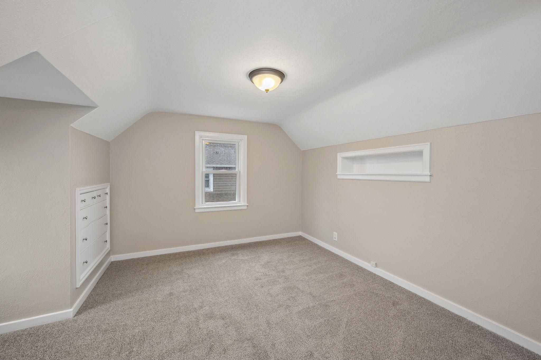 426 Webster St Fairmont MN-26.jpg