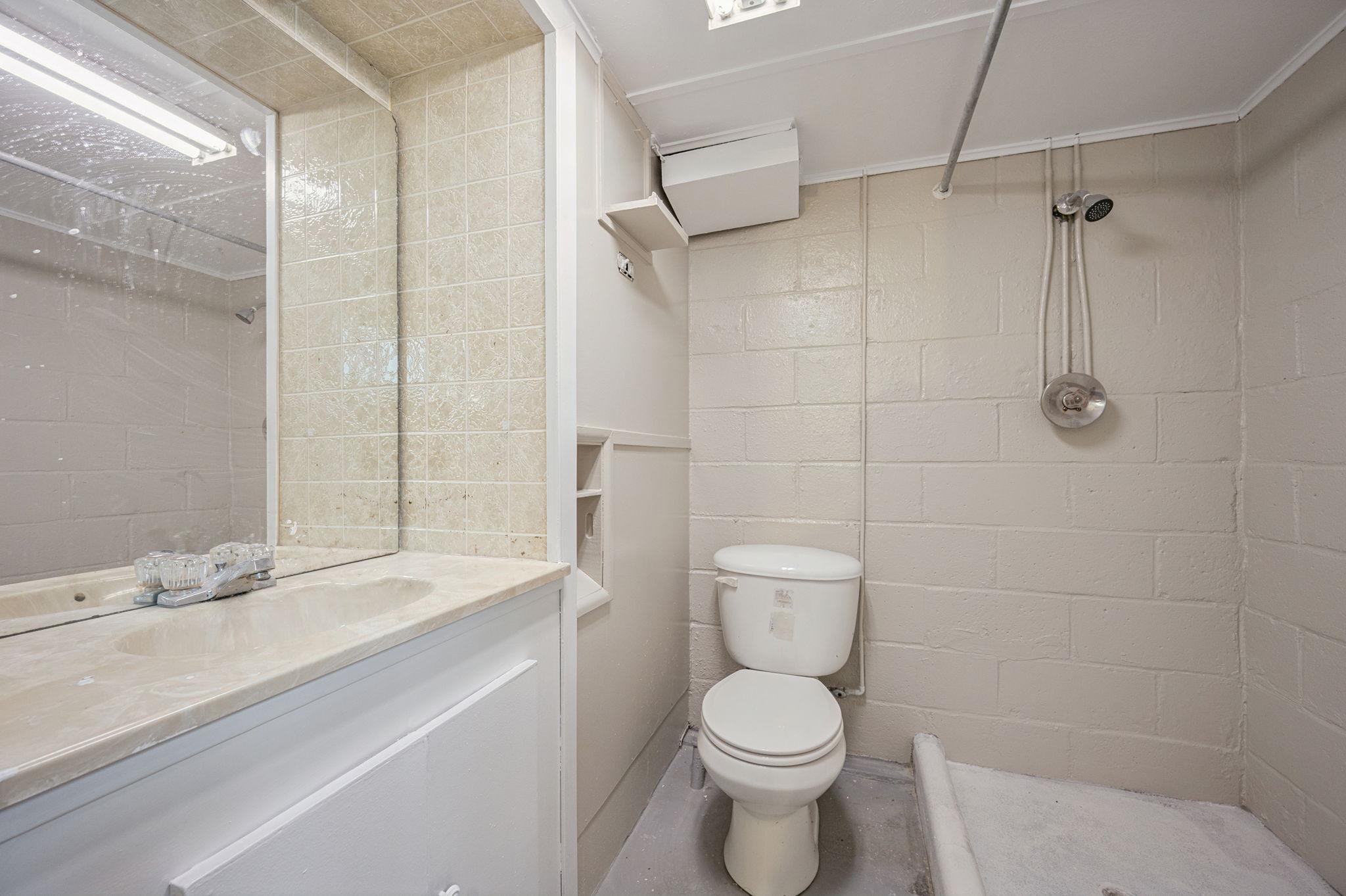 426 Webster St Fairmont MN-31.jpg