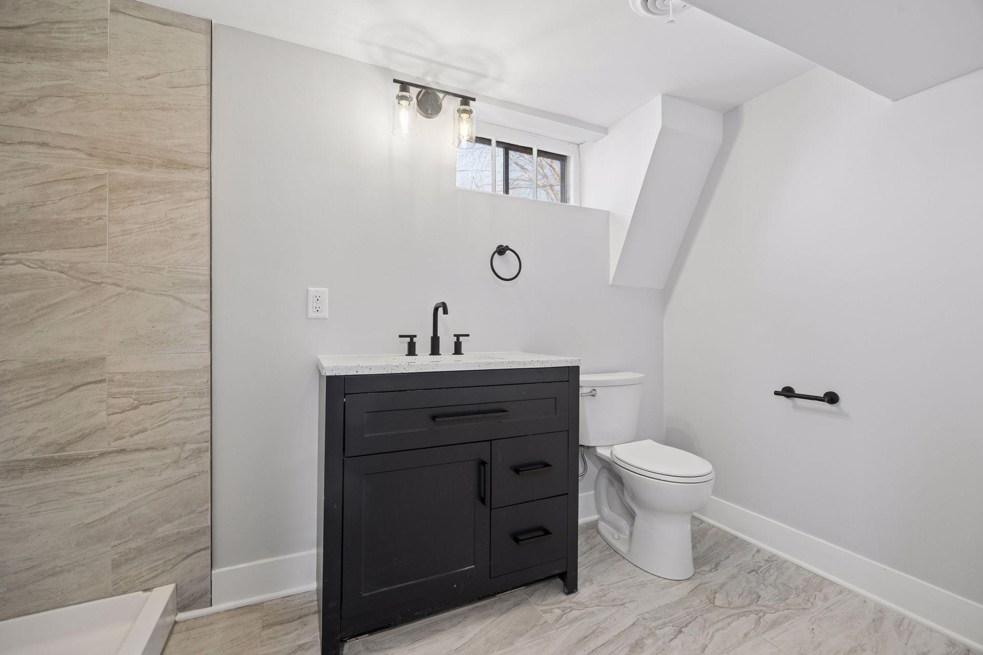 3951 Thomas Ave N - Spacecrafting - 0033.jpg