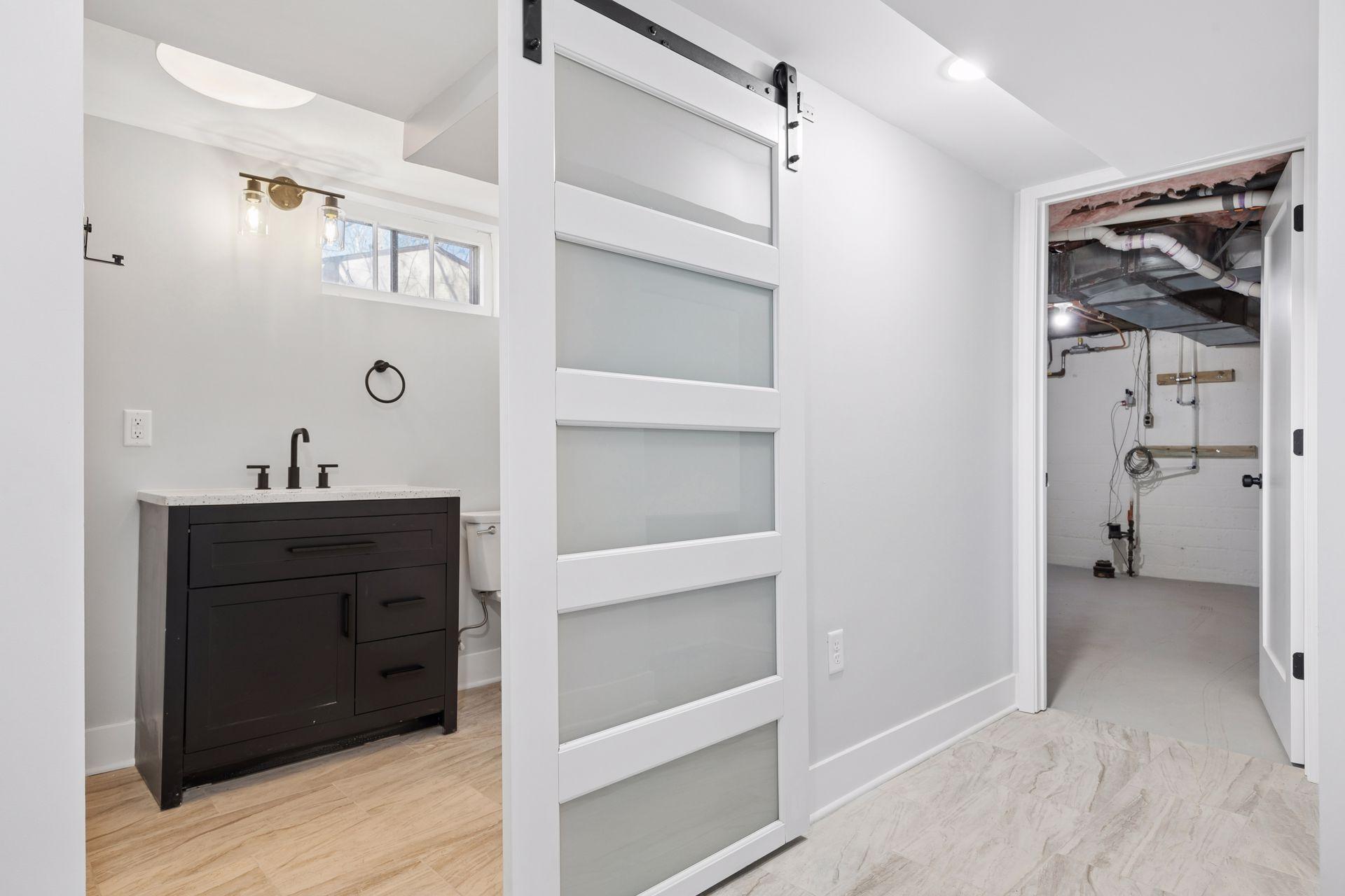 3951 Thomas Ave N - Spacecrafting - 0034.jpg