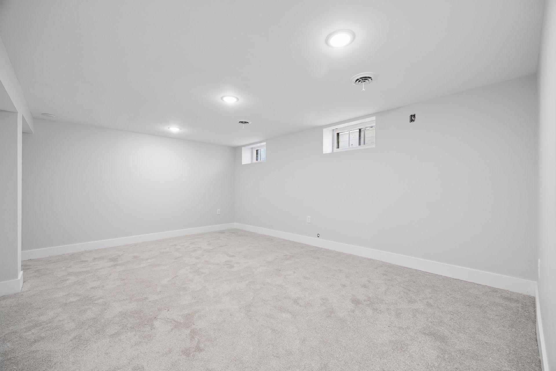 3951 Thomas Ave N - Spacecrafting - 0029.jpg