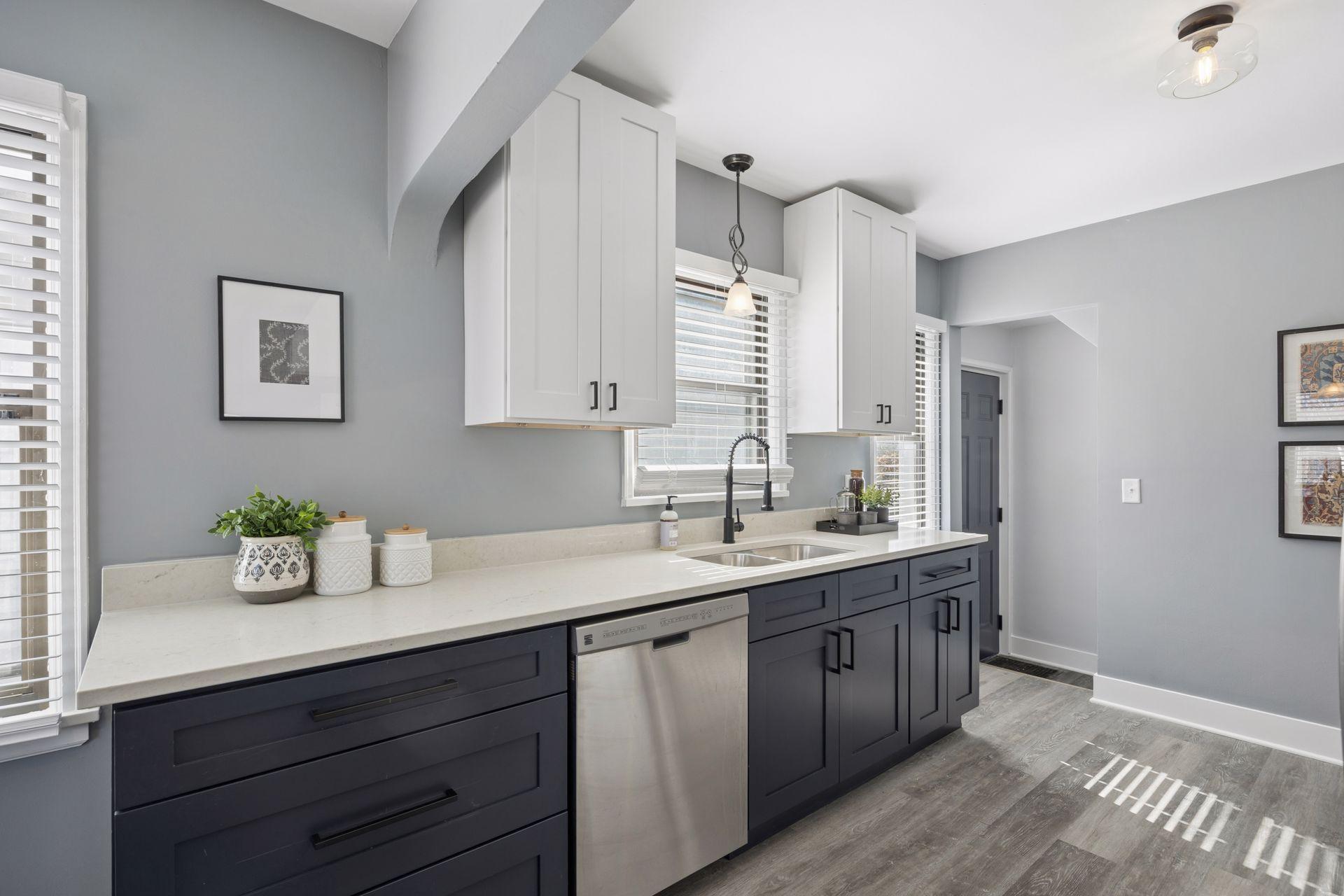 3951 Thomas Ave N - Spacecrafting - 0012.jpg