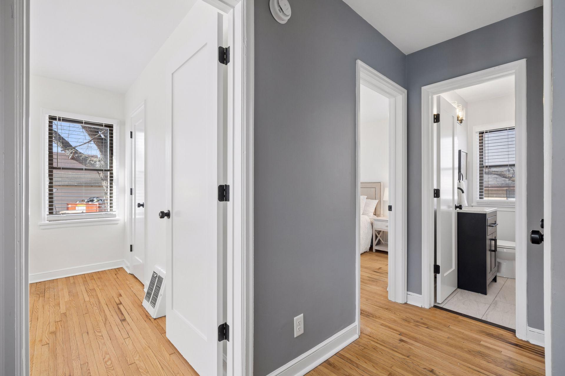 3951 Thomas Ave N - Spacecrafting - 0016.jpg