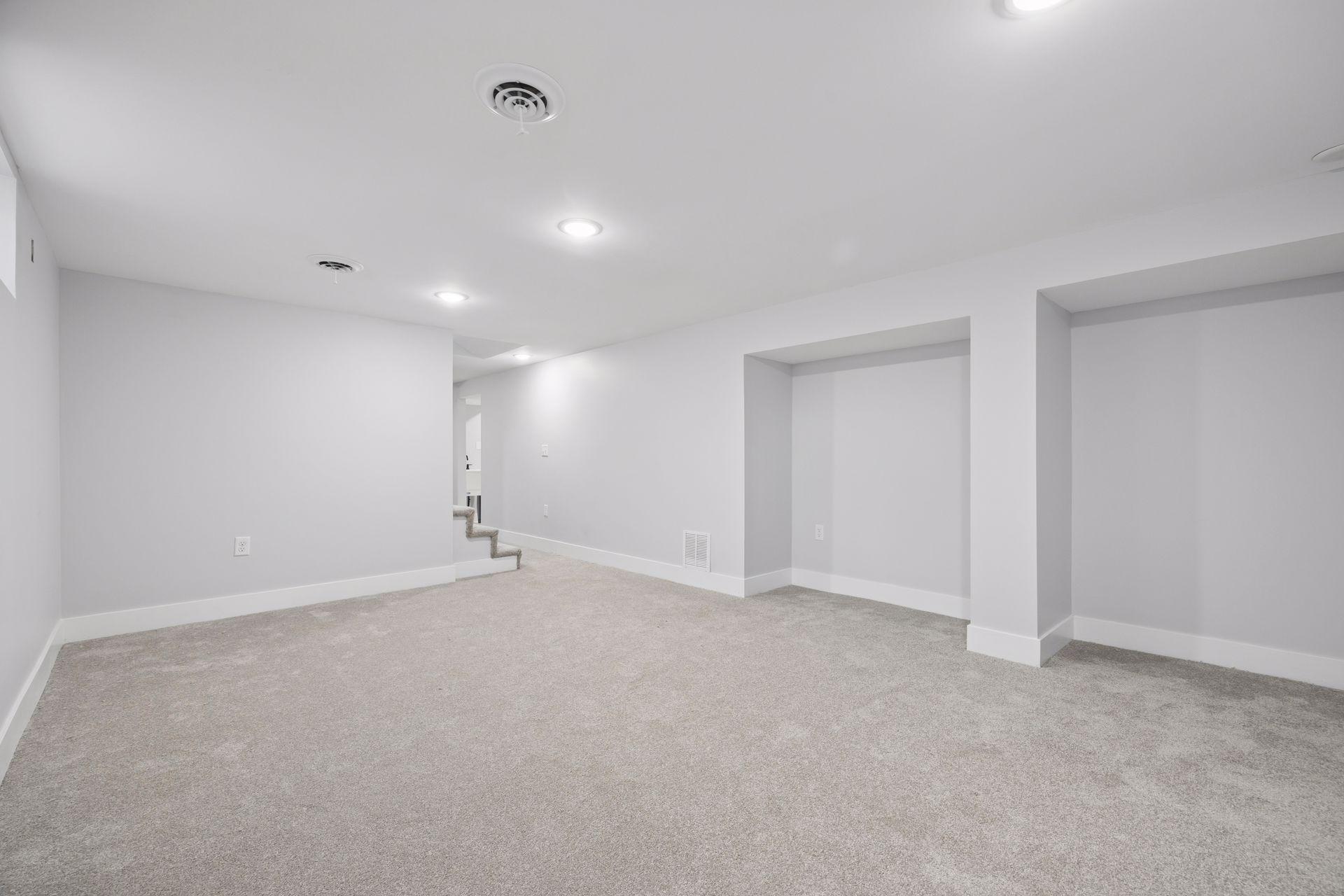 3951 Thomas Ave N - Spacecrafting - 0030.jpg