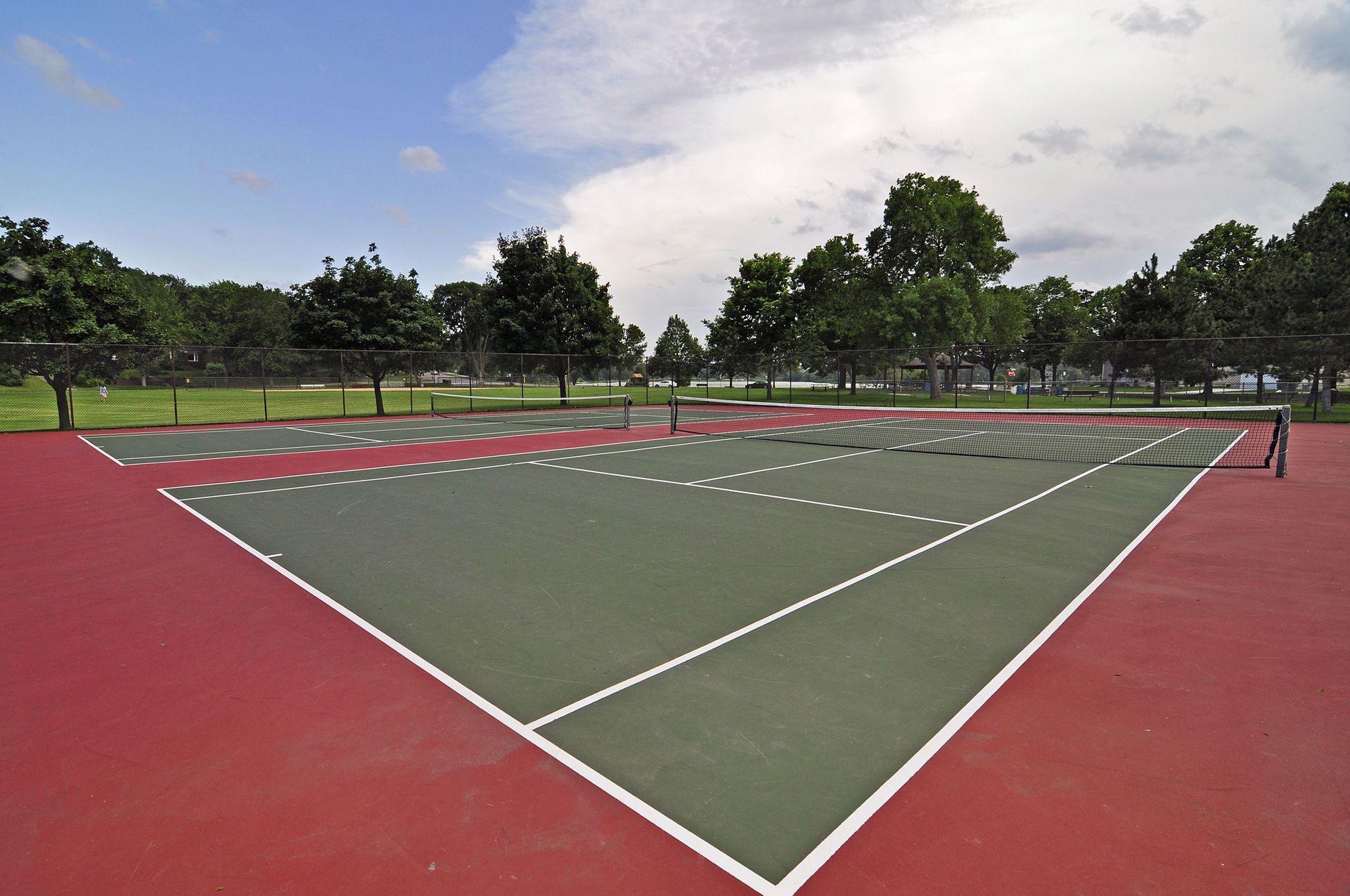 3951 Thomas Ave N - Spacecrafting - 0050.jpg