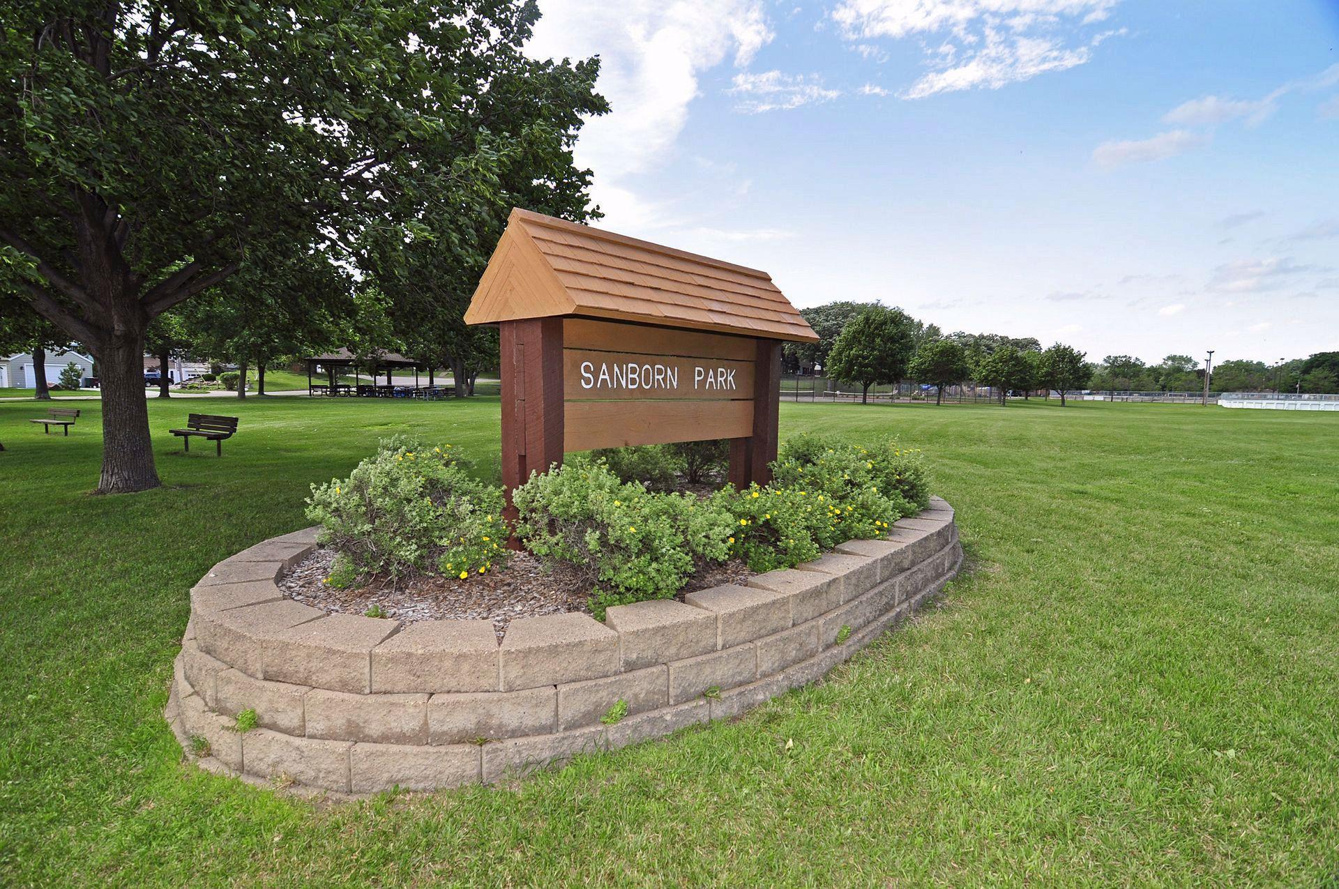 3951 Thomas Ave N - Spacecrafting - 0048.jpg