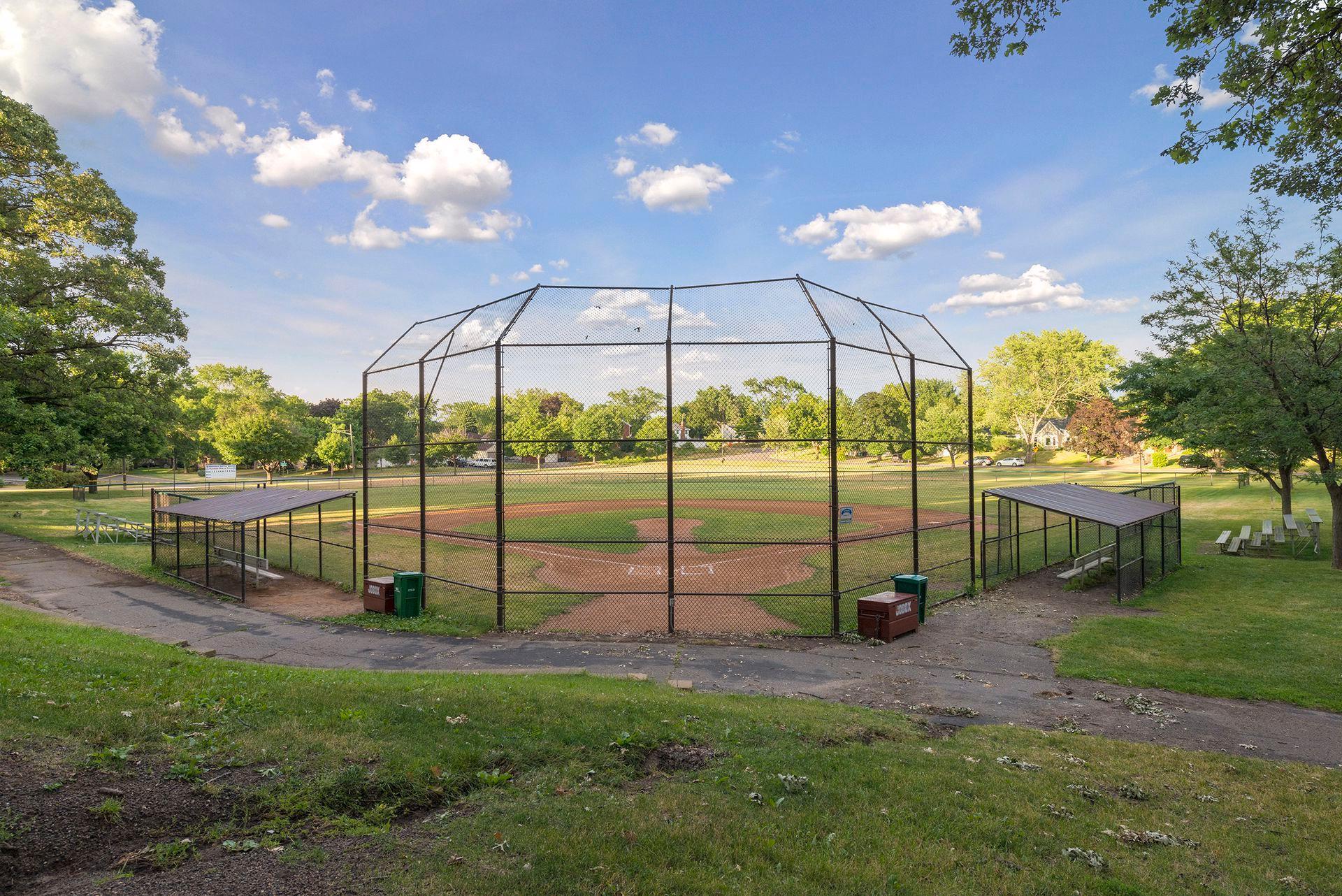 3951 Thomas Ave N - Spacecrafting - 0051.jpg