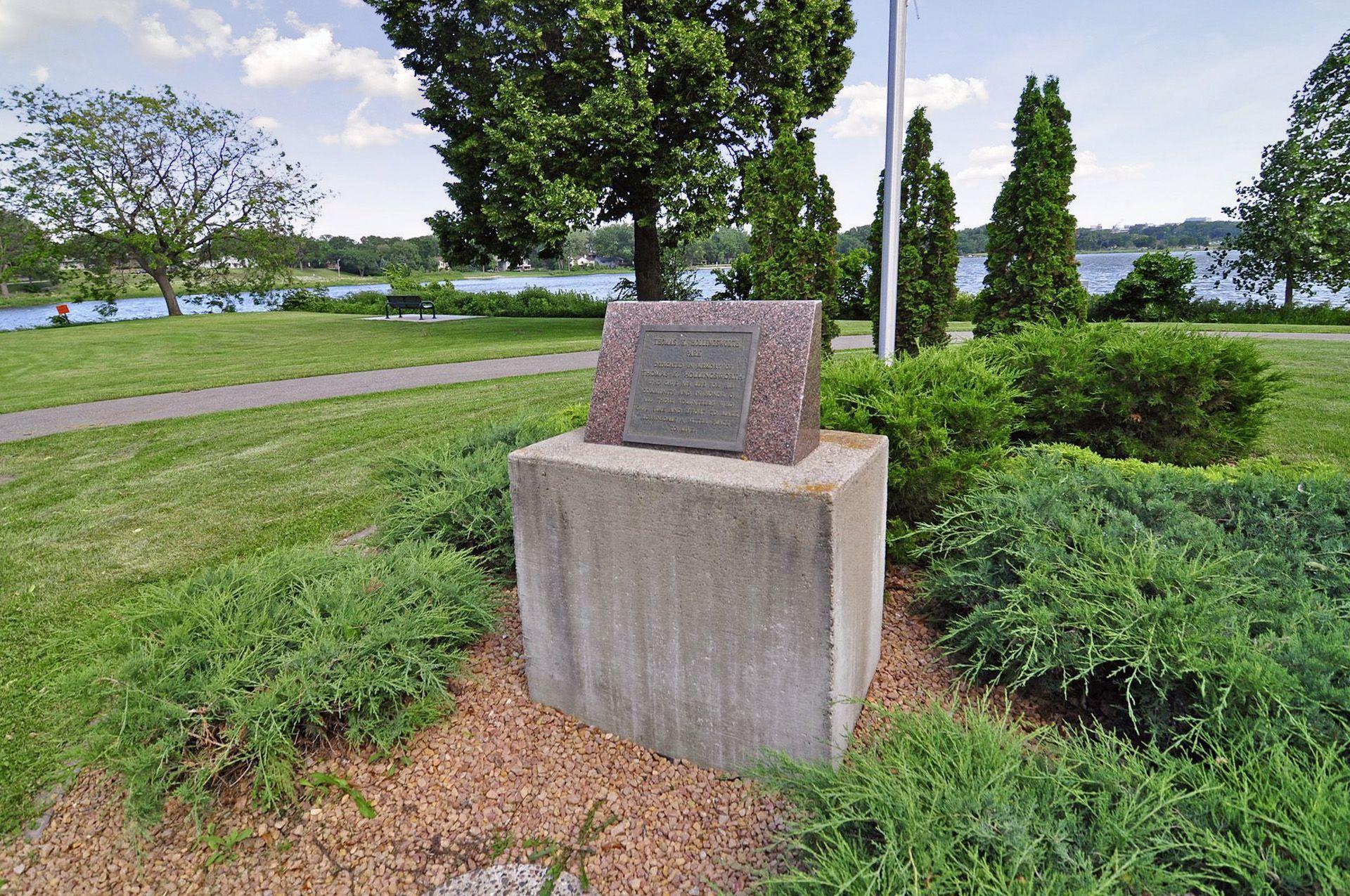 3951 Thomas Ave N - Spacecrafting - 0054.jpg