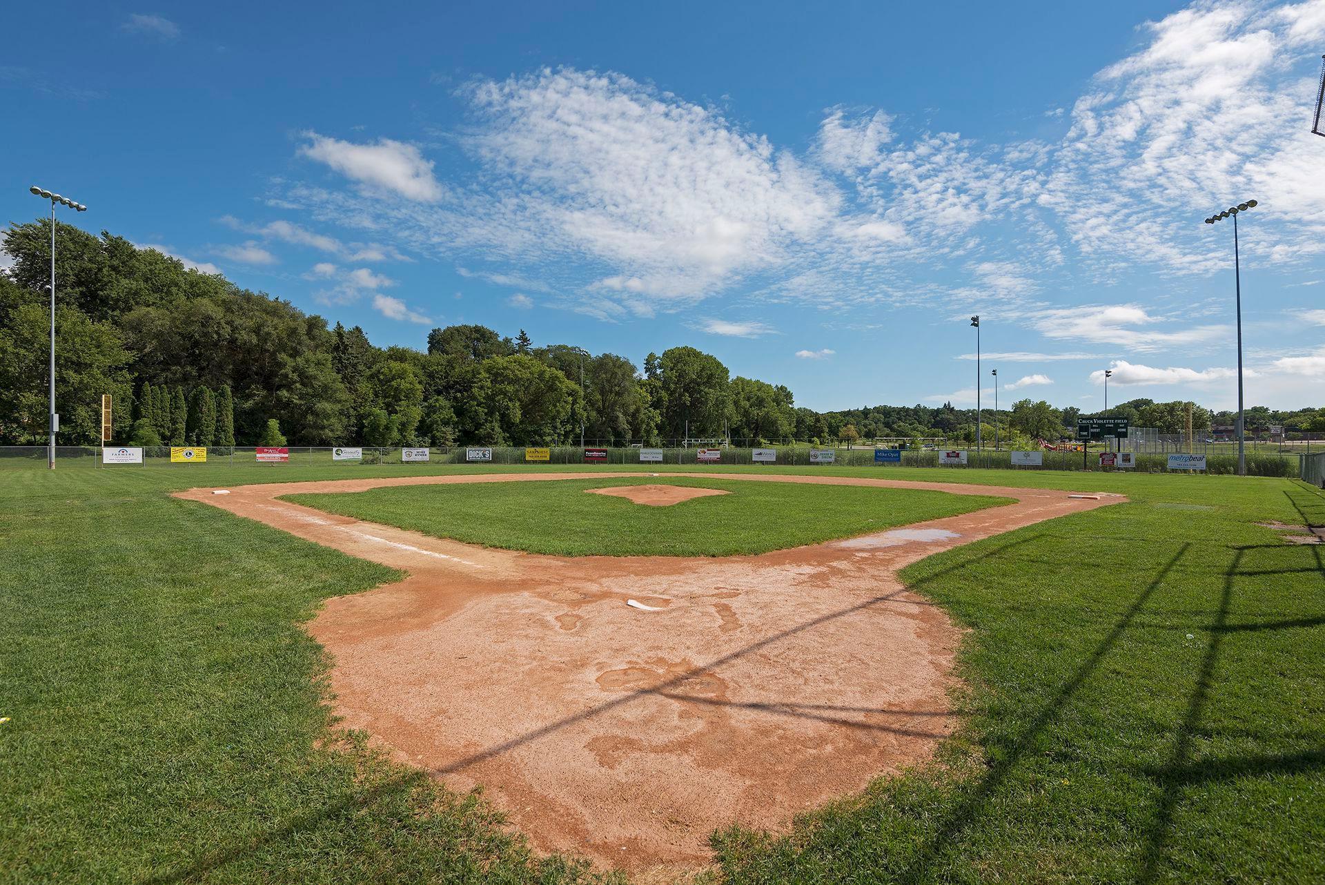 3951 Thomas Ave N - Spacecrafting - 0046.jpg