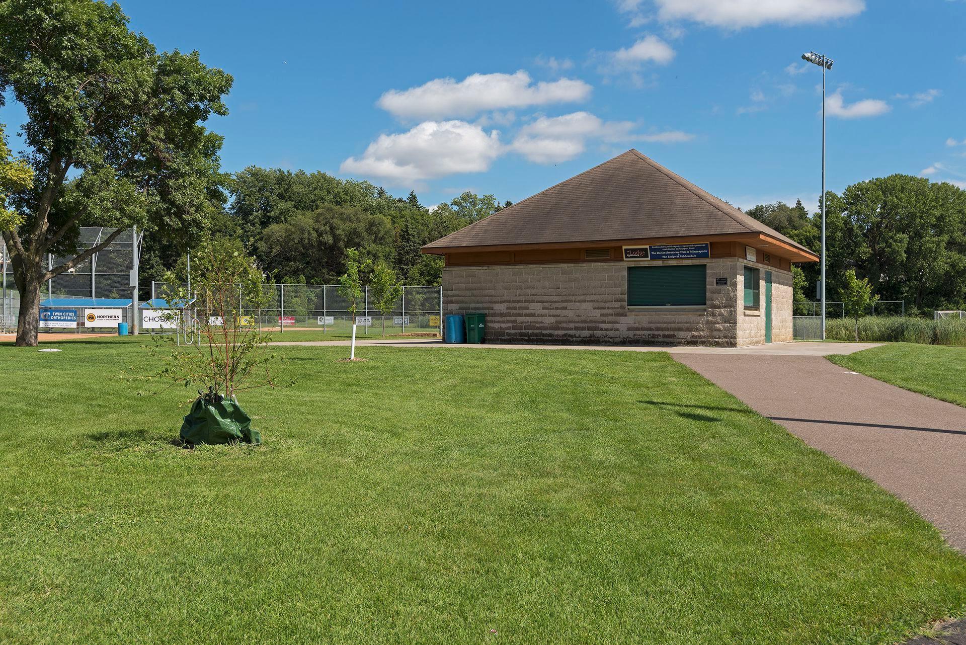 3951 Thomas Ave N - Spacecrafting - 0045.jpg