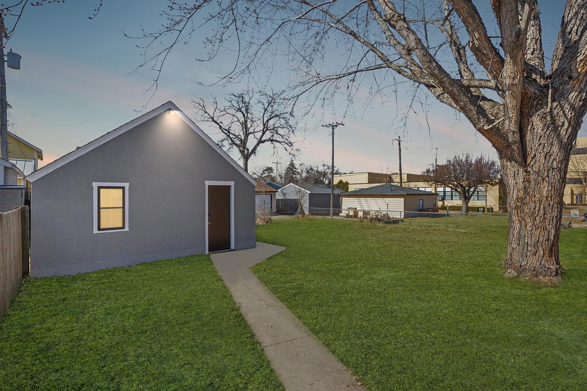 3951-Thomas-Ave-N-rear photo .jpg