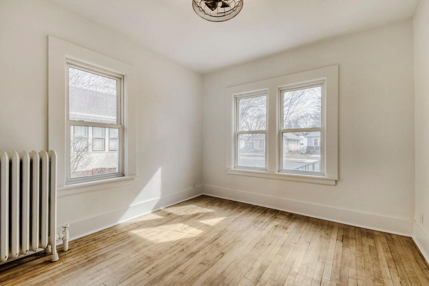 967 CHEROKEE AVE - Web Quality - 019 - 19 Bedroom.jpg