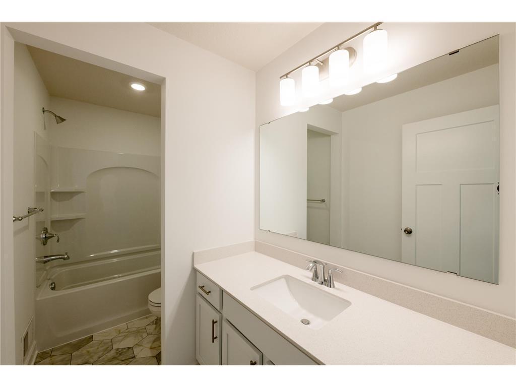 Upper level full bathroom