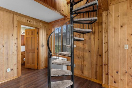 45-web-or-mls-19091 Island View Dr-245.jpg