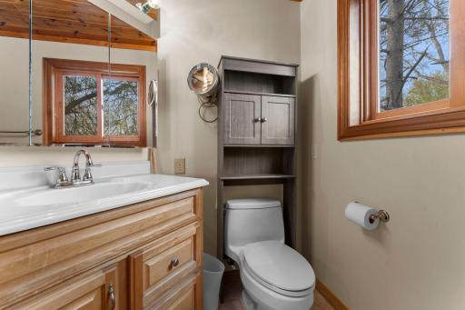 54-web-or-mls-19091 Island View Dr-390.jpg