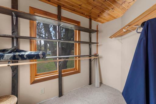 52-web-or-mls-19091 Island View Dr-355.jpg