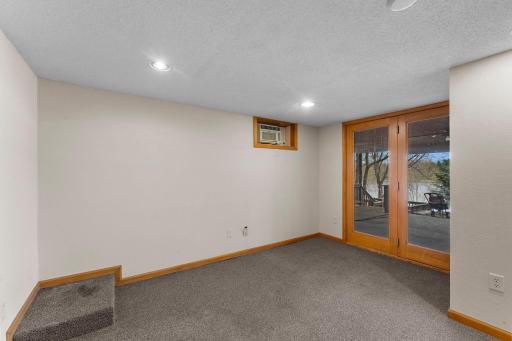 57-web-or-mls-19091 Island View Dr-325.jpg
