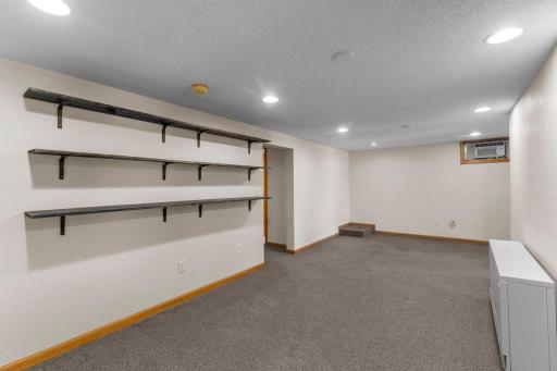 56-web-or-mls-19091 Island View Dr-320.jpg