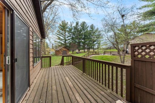 61-web-or-mls-19091 Island View Dr-370.jpg
