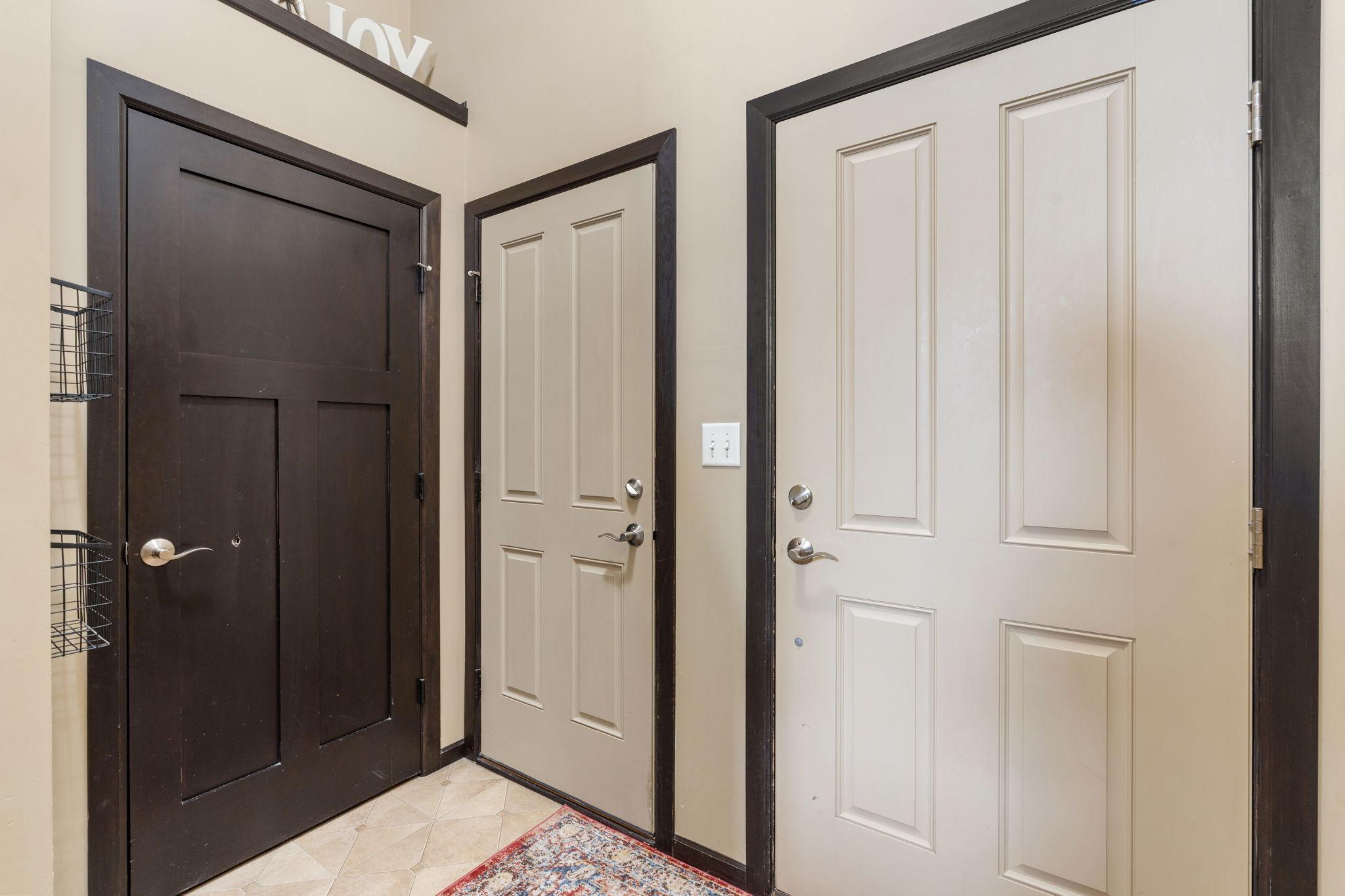 14-web-or-mls-801 10th St NW-14.jpg